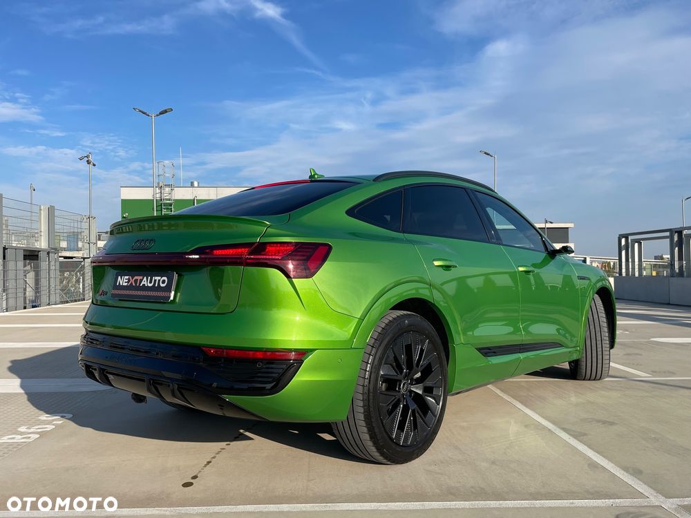 Audi Q8 Sportback e-tron - 6