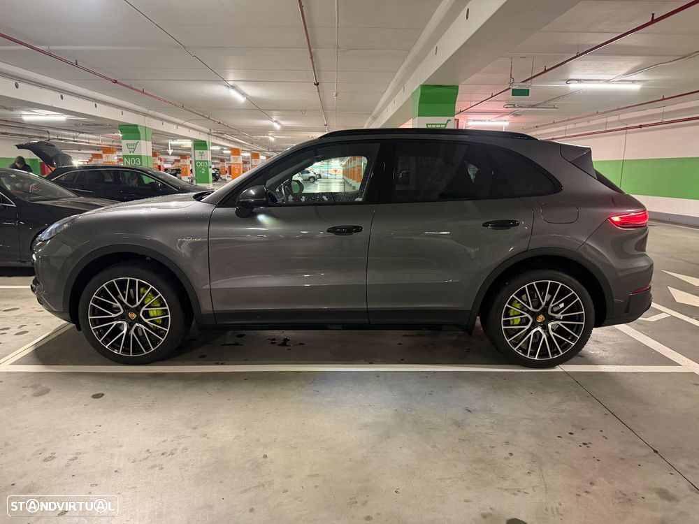 Porsche Cayenne E-Hybrid - 5