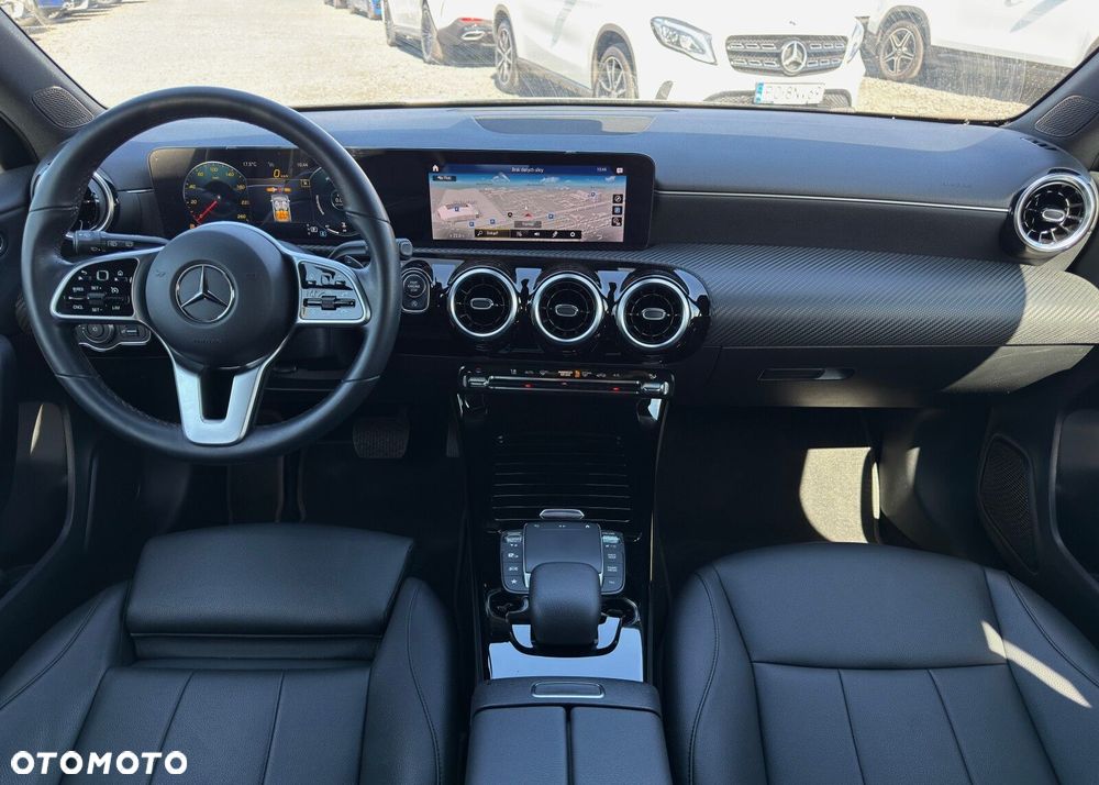 Mercedes-Benz Klasa A 180 7G-DCT - 15