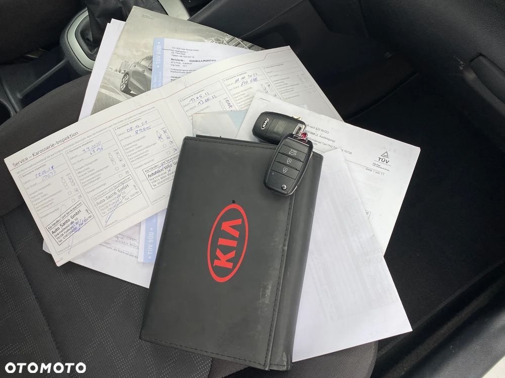 Kia Rio - 10