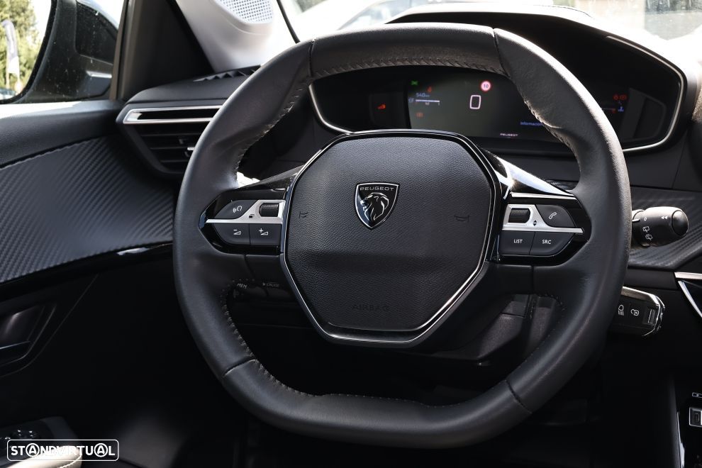 Peugeot 208 1.2 PureTech Allure - 8