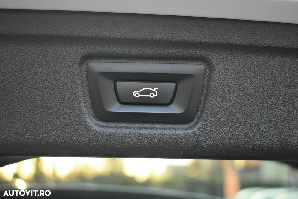 BMW Seria 3 320d xDrive AT MHEV - 23