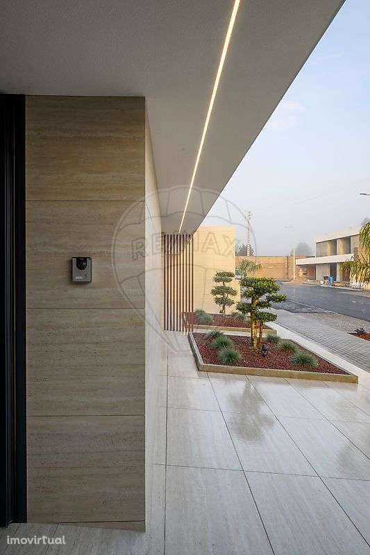 Moradia T4 para venda - Grande imagem: 4/35