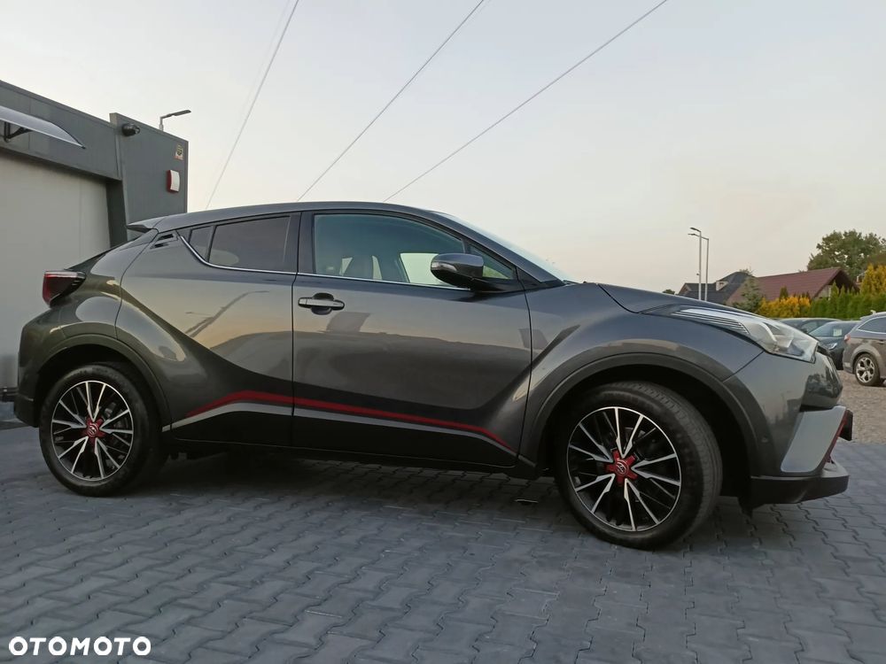 Toyota C-HR - 11