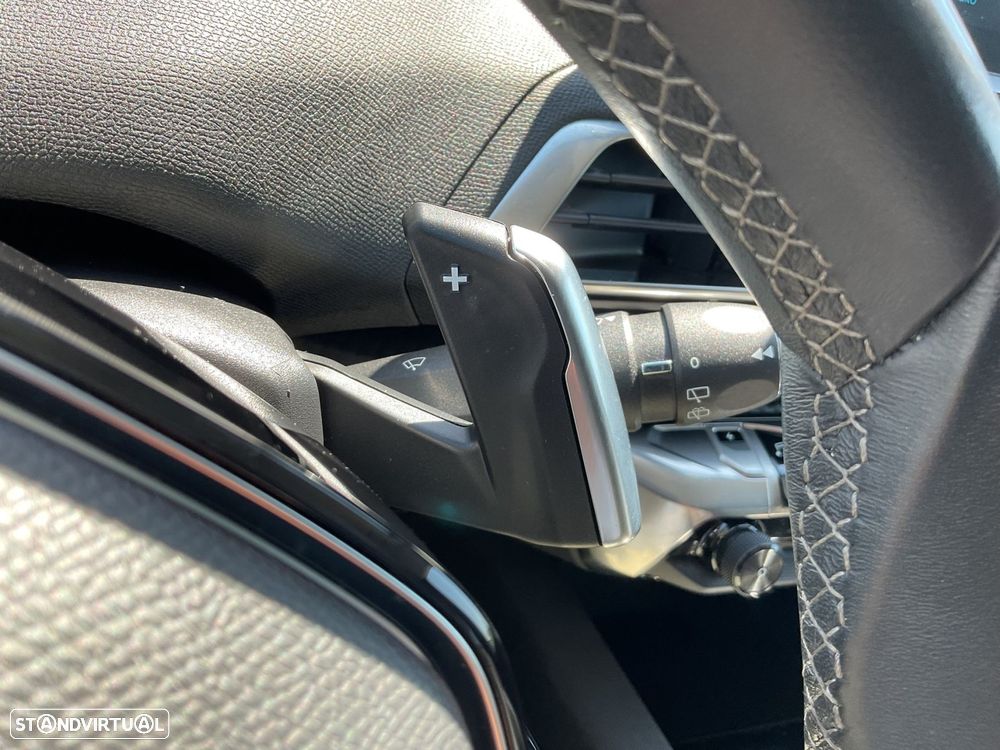 Peugeot 3008 1.6 Hybrid Allure e-EAT8 - 21