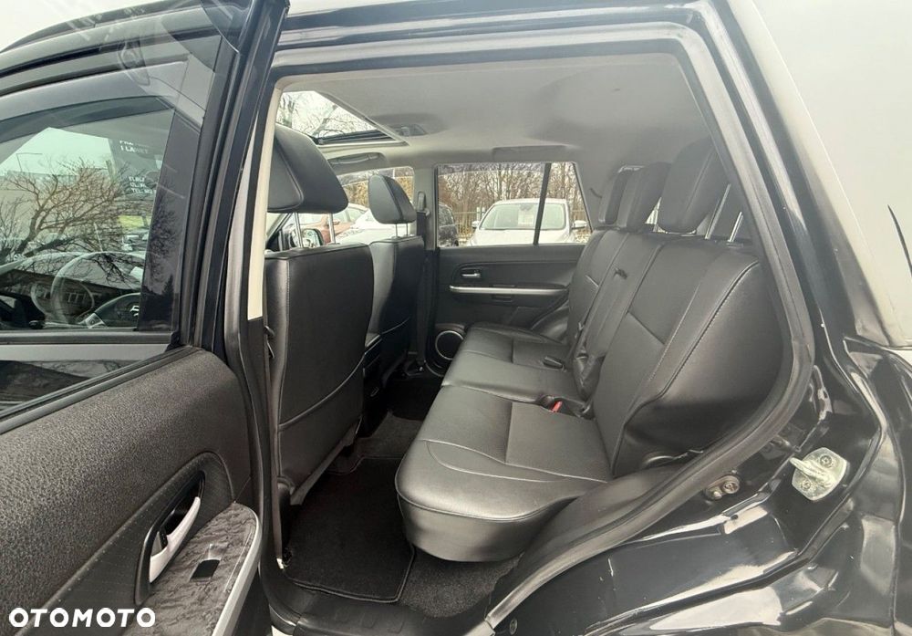 Suzuki Grand Vitara - 25