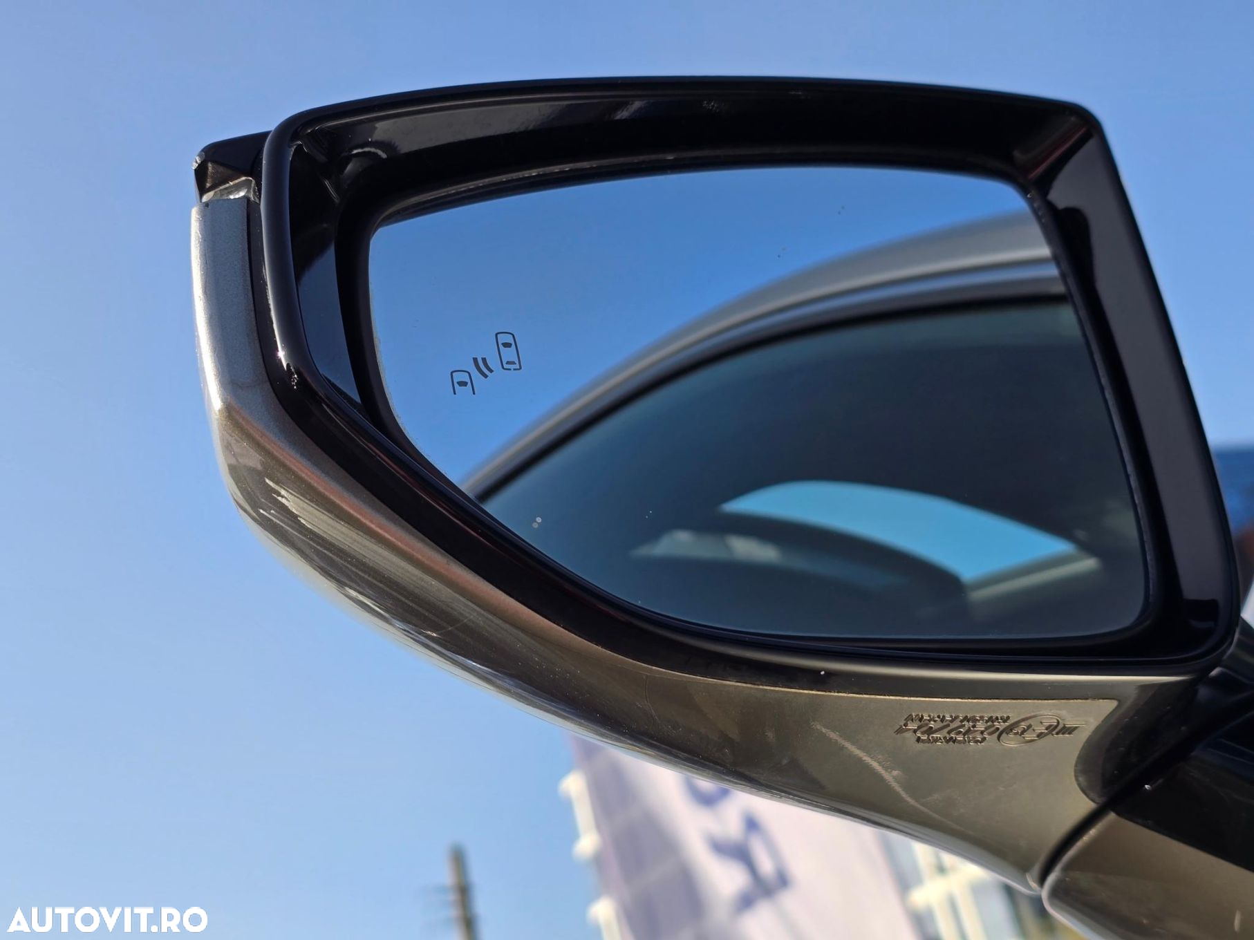 Lexus UX 250h Luxury Line - 27