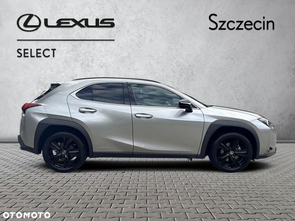 Lexus UX - 6