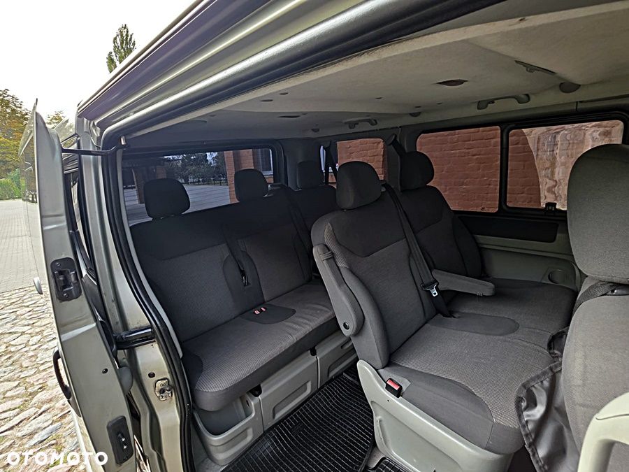 Opel Vivaro - 12