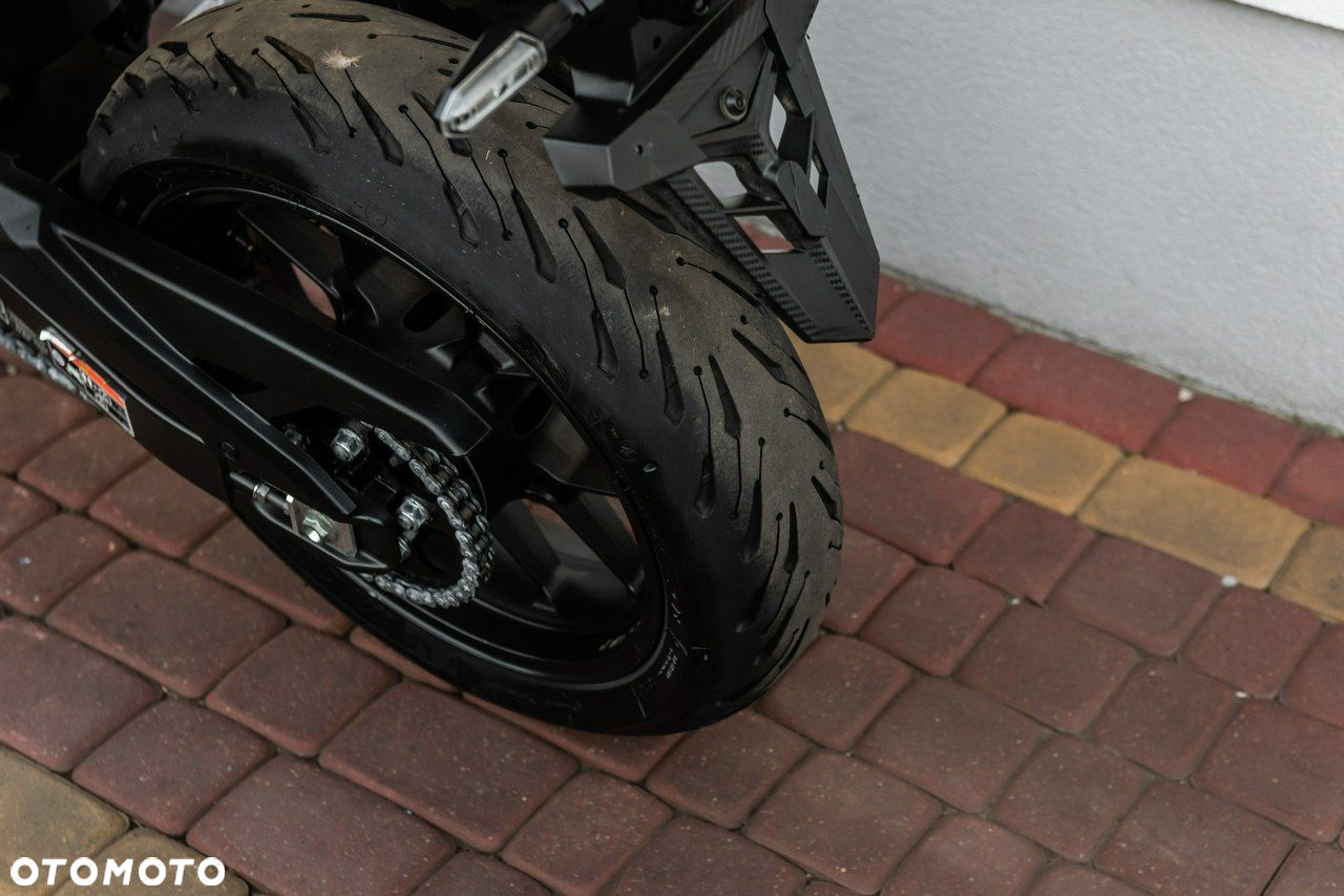 Honda CB - 8