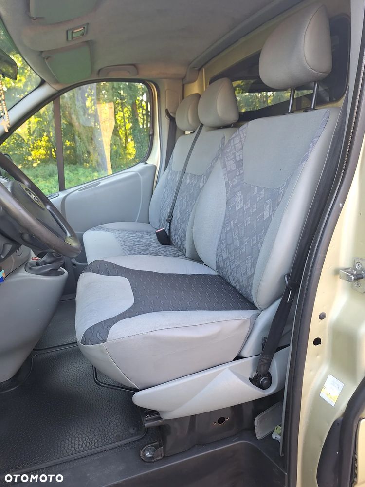 Opel Vivaro - 16