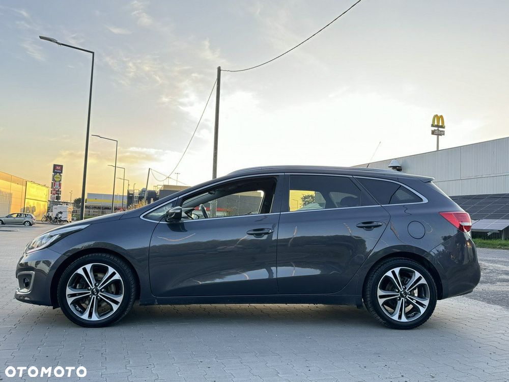 Kia Ceed 1.6 CRDi 136 ISG Platinum Edition - 7