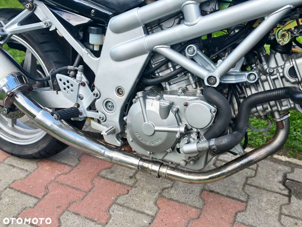 Hyosung GT Comet - 9