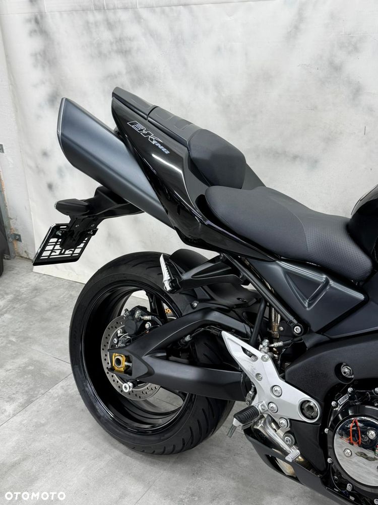 Suzuki GSX - 35