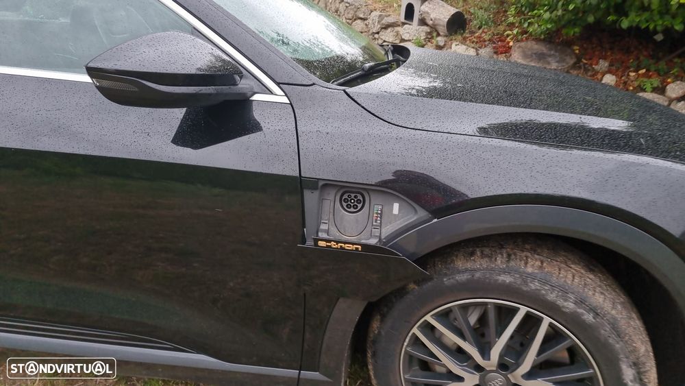 Audi e-tron 55 quattro S line - 10