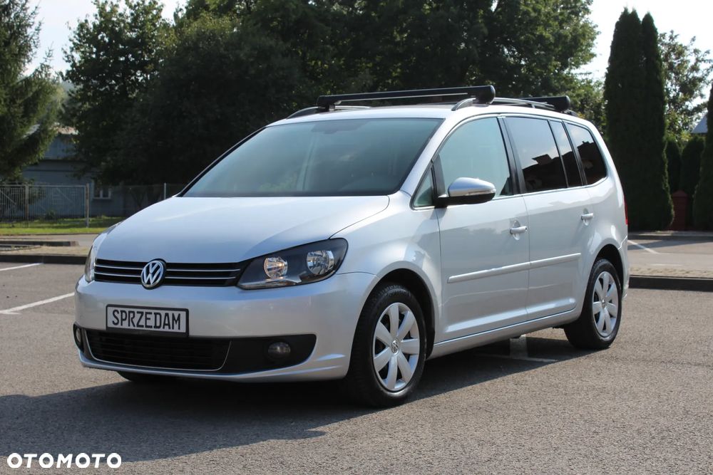 Volkswagen Touran 1.6 TDI DPF BlueMot Comfortline - 2