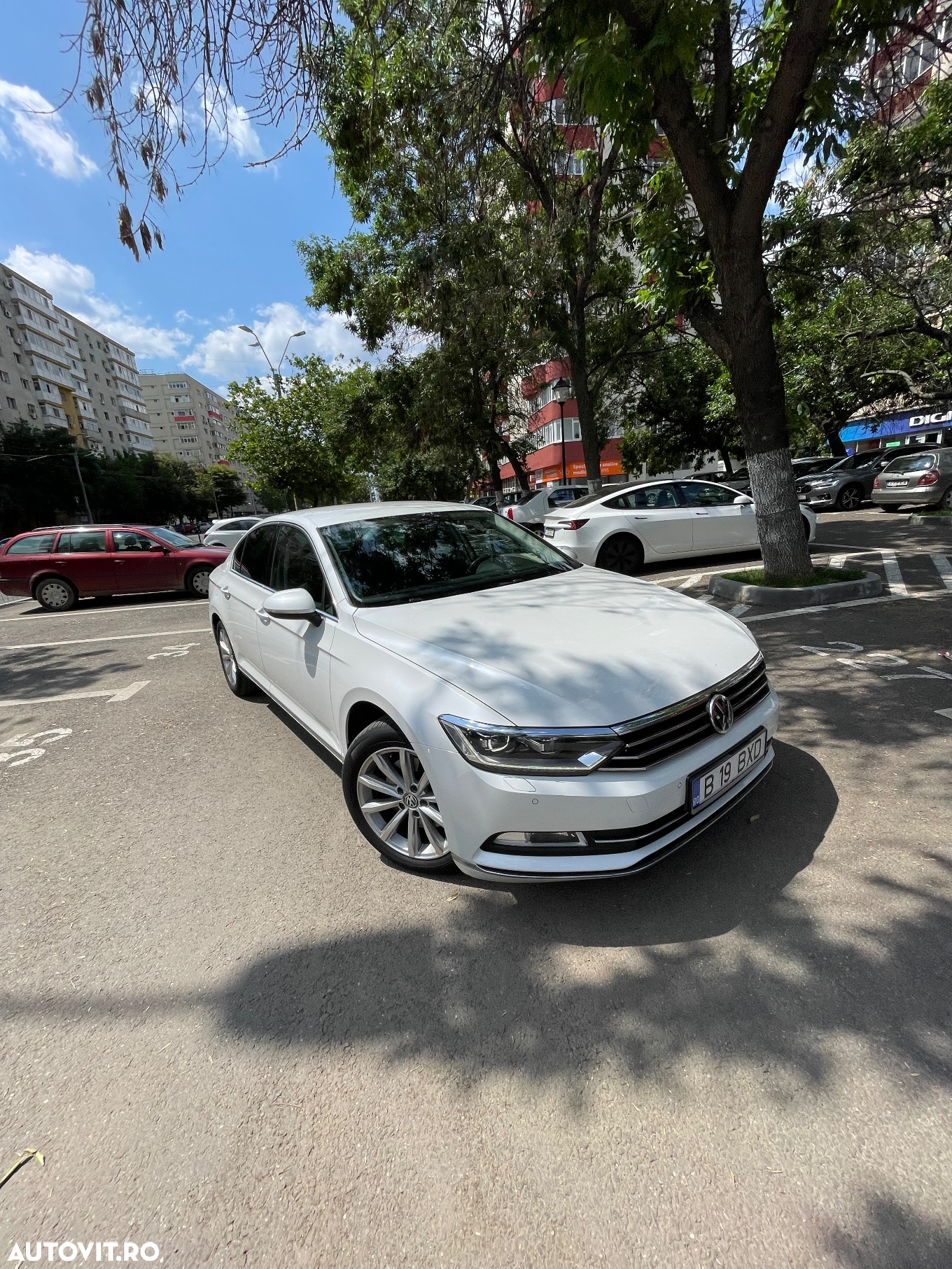 Volkswagen Passat 1.6 TDI (BlueMotion Technology) DSG Trendline - 3