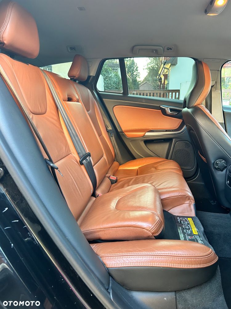 Volvo V60 D3 Summum - 10