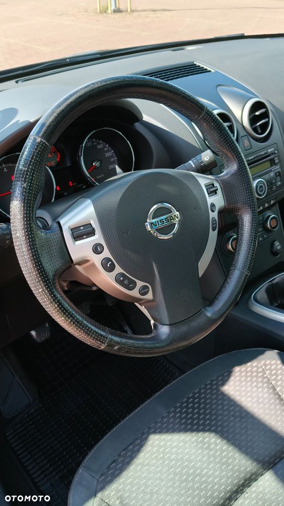 Nissan Qashqai - 10