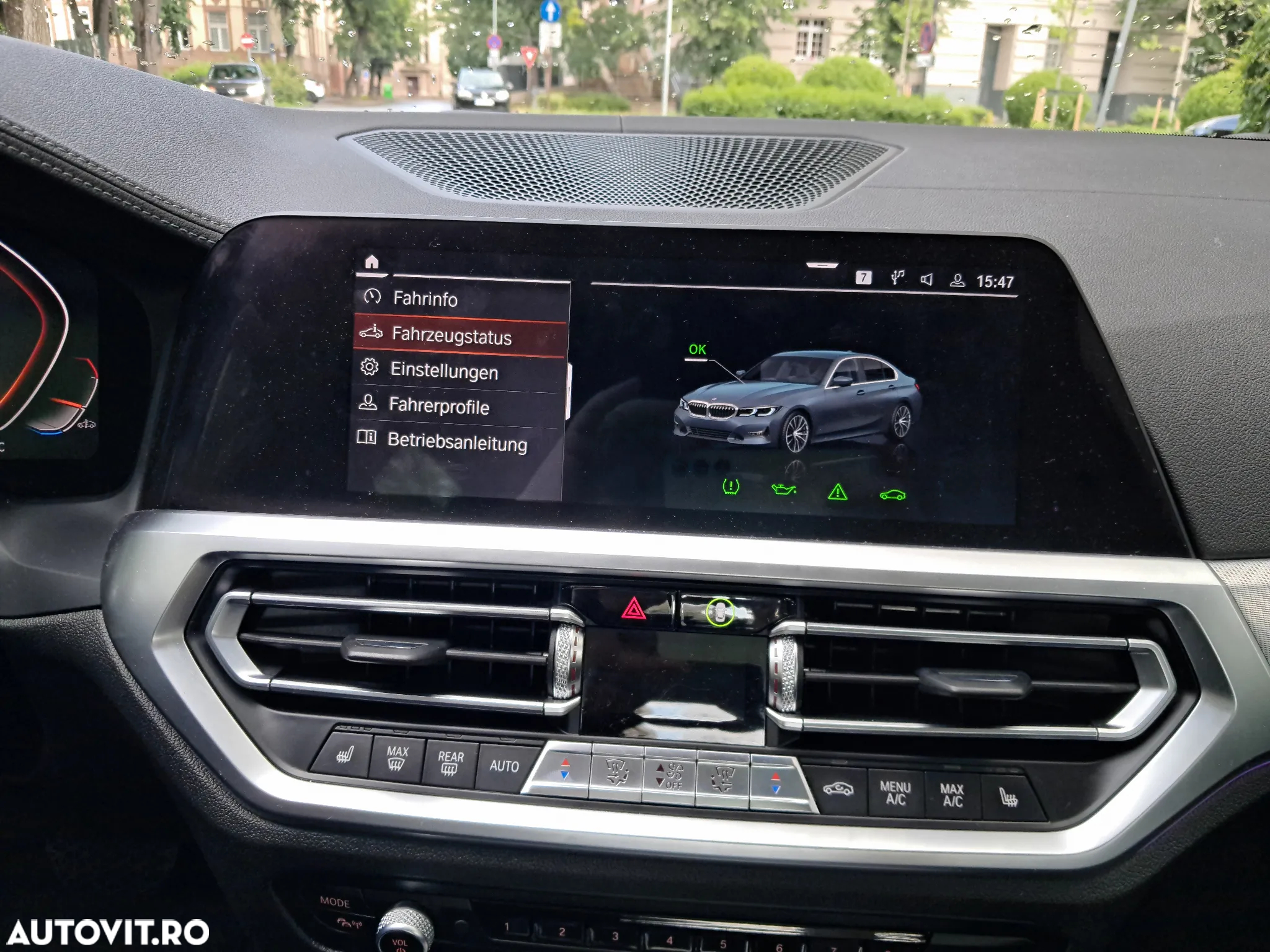 BMW Seria 3 330i Aut. Luxury Line - 16
