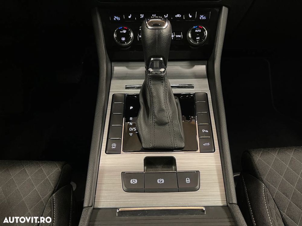 Skoda Superb 1.5 TSI ACT DSG Ambition - 21