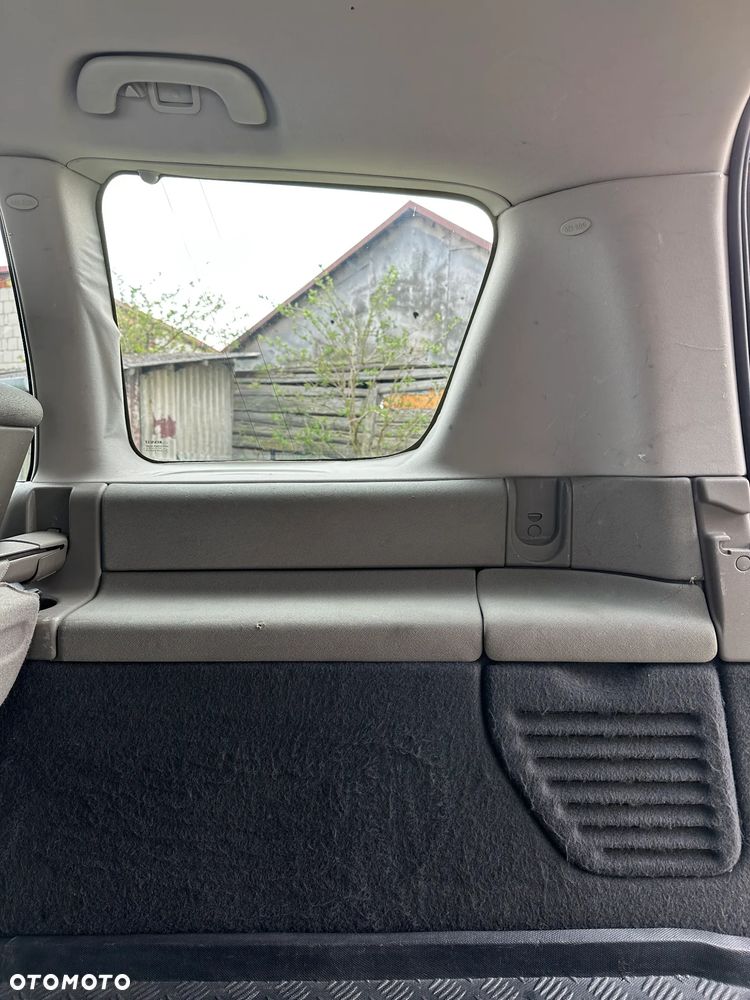 Renault Espace 2.2 dCi Expression - 28