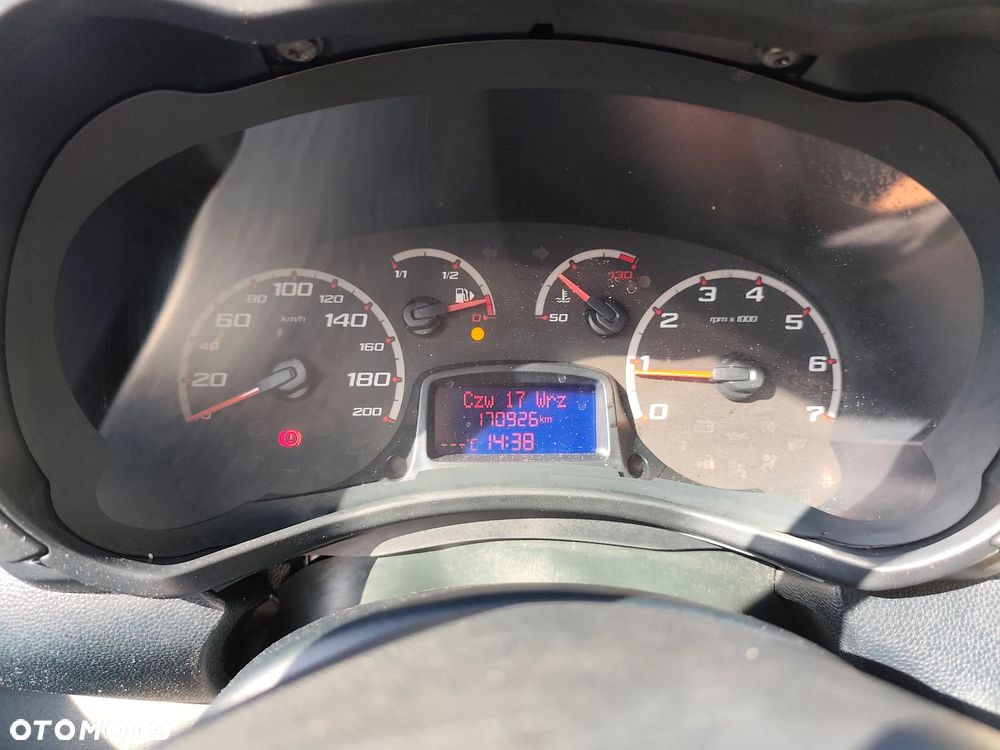 Ford KA 1.2 Titanium EU5 - 18