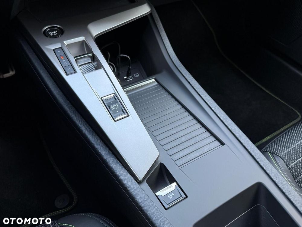 Peugeot 308 - 15