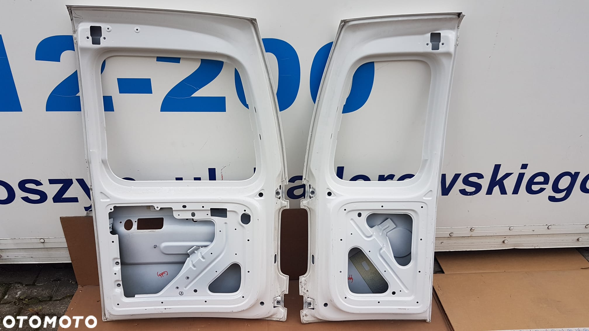 Drzwi tył lewe prawe VW Caddy - 3