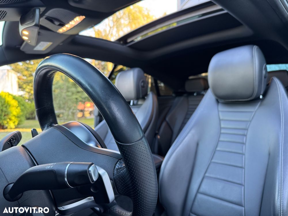 Mercedes-Benz E 300 Coupe 9G-TRONIC AMG Line - 10