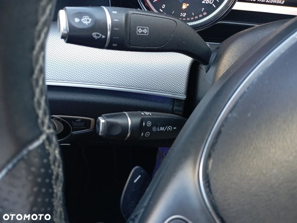 Mercedes-Benz Klasa E 220 d 9G-TRONIC - 24
