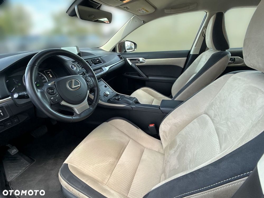 Lexus CT 200h Elegance EU6 - 9