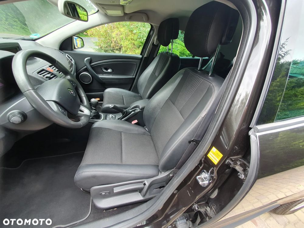 Renault Megane TCe 130 Luxe - 10