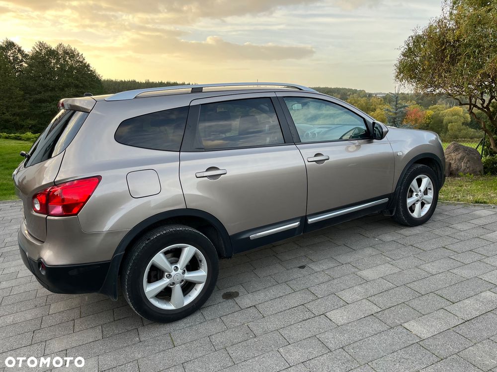 Nissan Qashqai+2 - 4