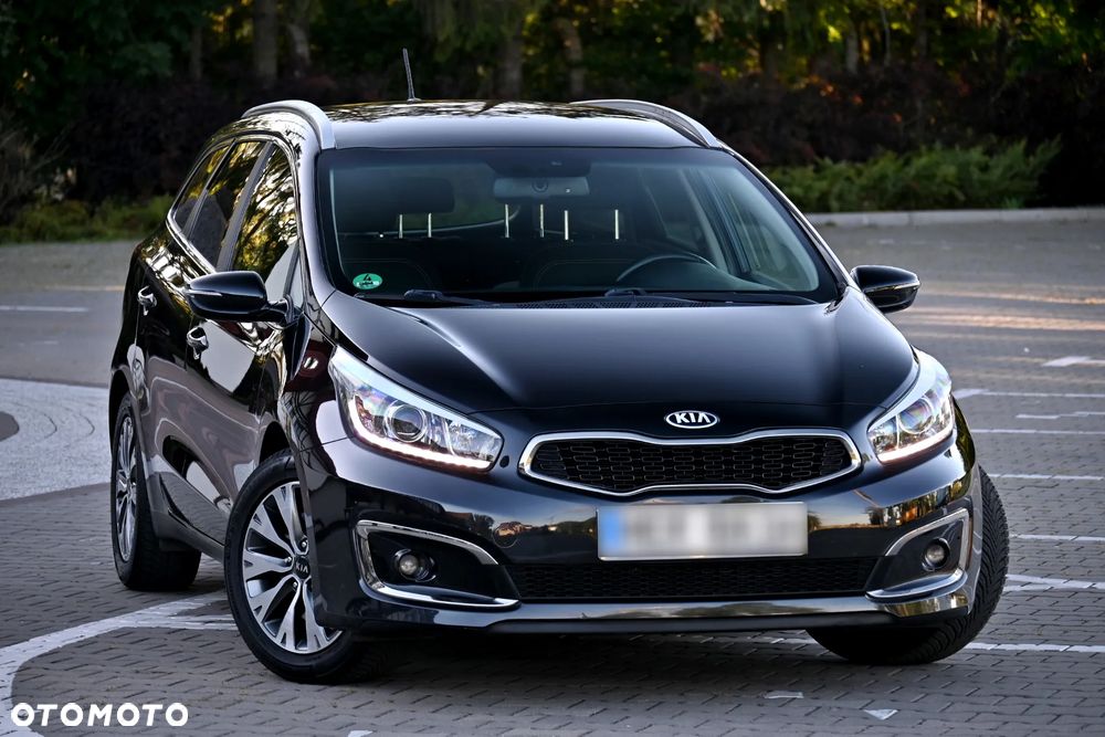 Kia Ceed 1.6 GDI ISG Spirit - 7