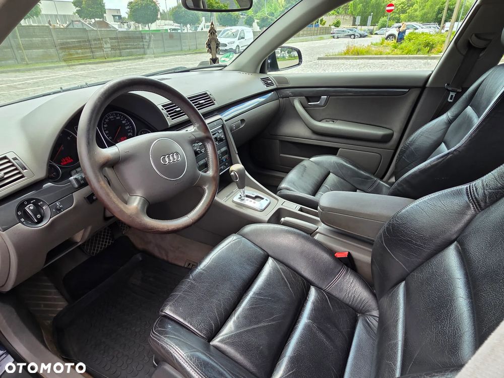 Audi A4 Avant - 13
