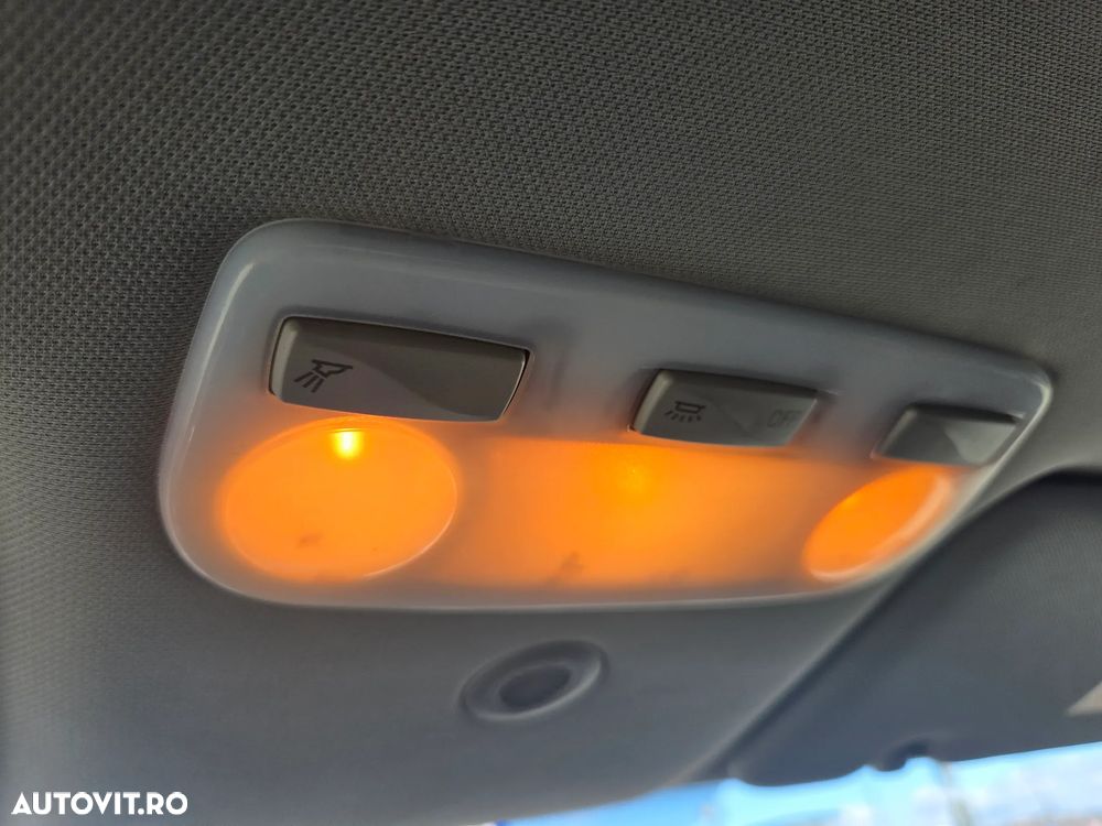 Renault Megane ENERGY dCi 110 LIMITED - 31