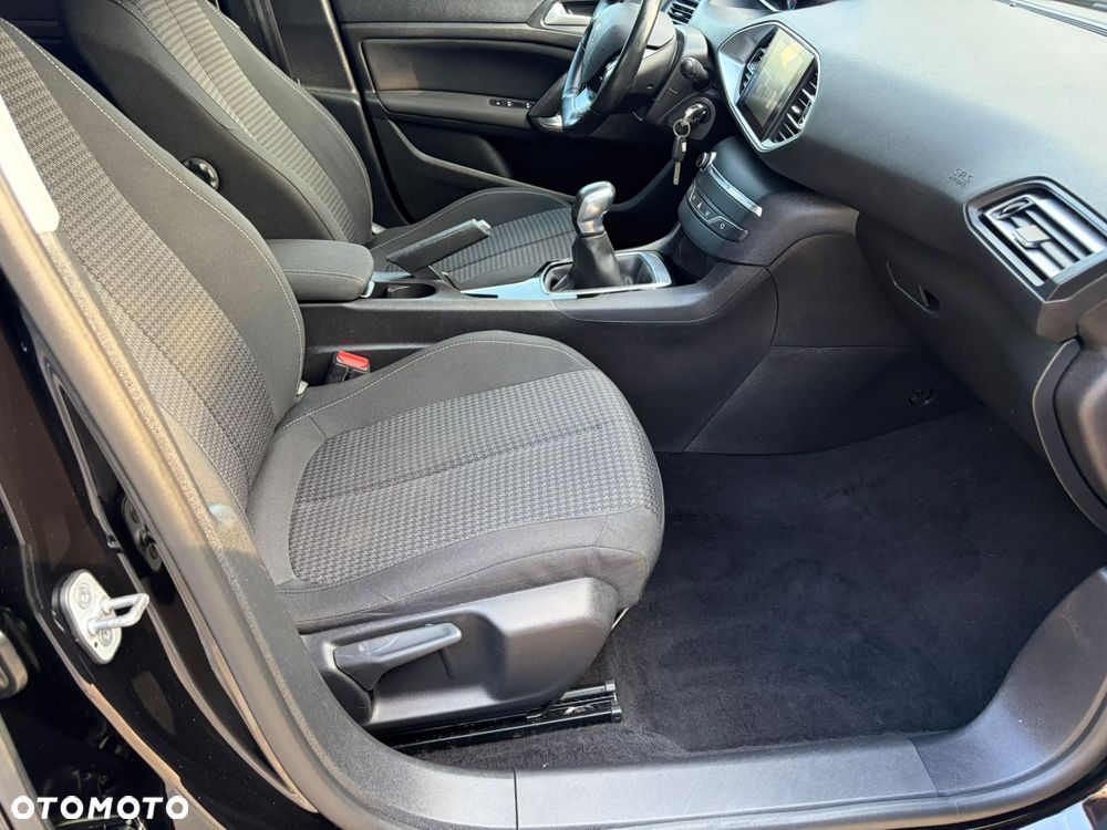 Peugeot 308 - 9