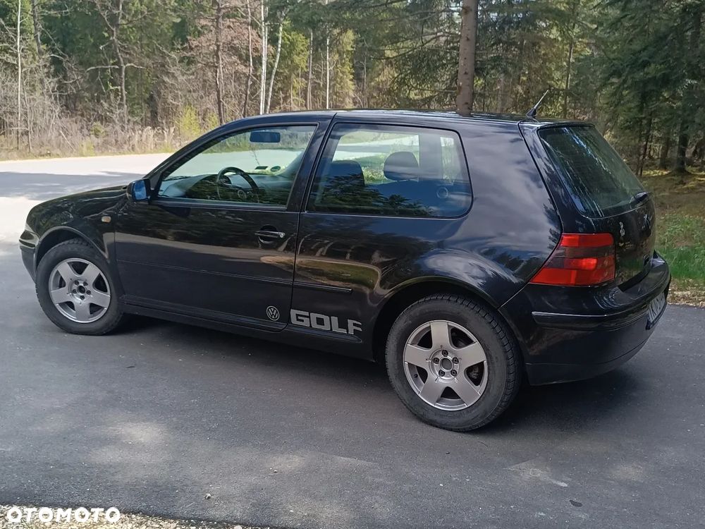 Volkswagen Golf 1.6 - 7