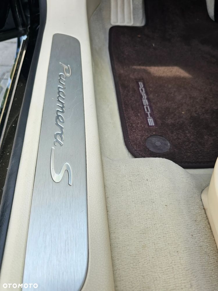 Porsche Panamera 4S PDK - 14