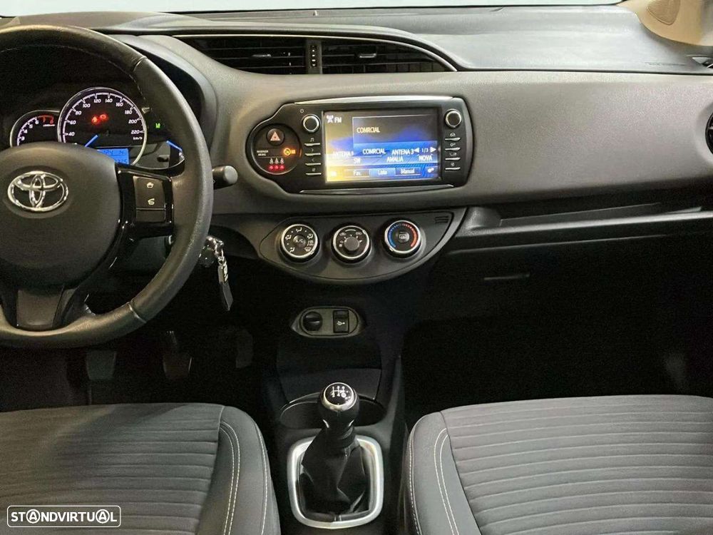 Toyota Yaris - 12