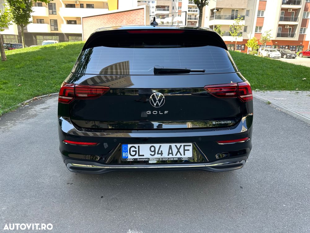 VOLKSWAGEN Golf 2025 — imagine 6