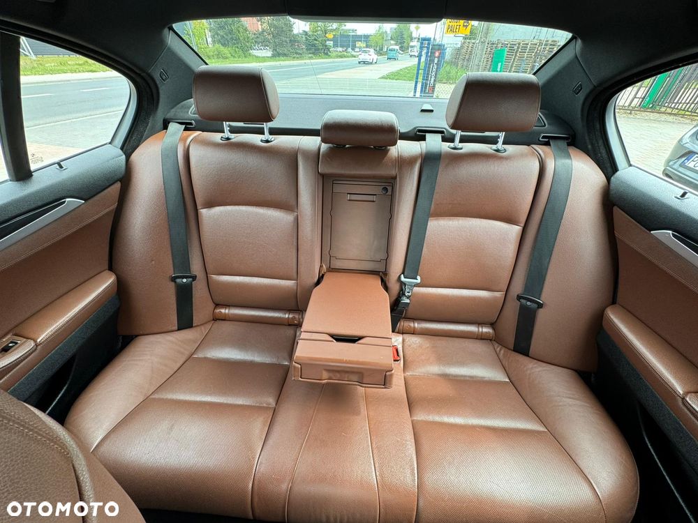 BMW Seria 5 520d BluePerformance - 22