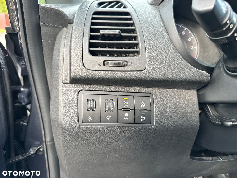 Hyundai ix20 1.4 Premium - 9
