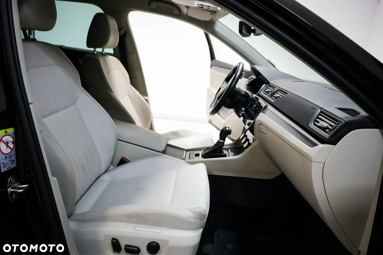 Skoda Superb - 16
