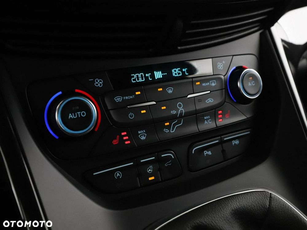 Ford Kuga 1.5 EcoBoost 2x4 ST-Line - 28