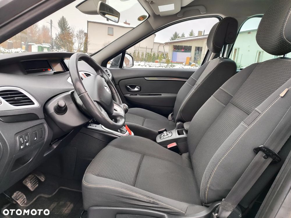 Renault Clio 1.2 16V Campus - 5