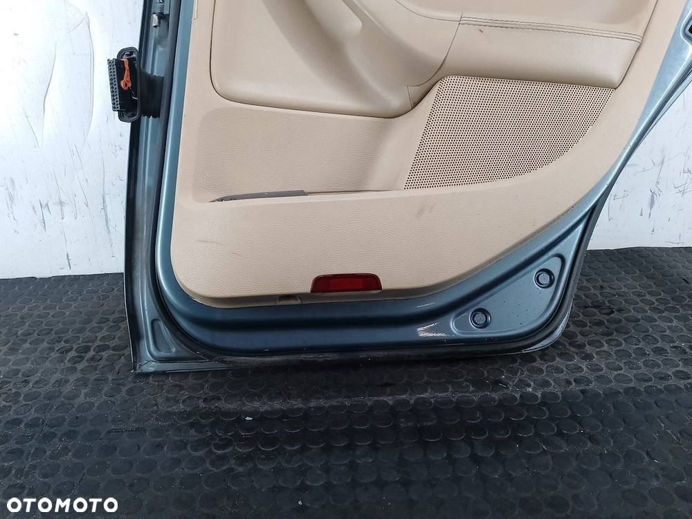 DRZWI TYŁ PRAWY  VW GOLF V LA6R KOMBI 2003-2008 - 7