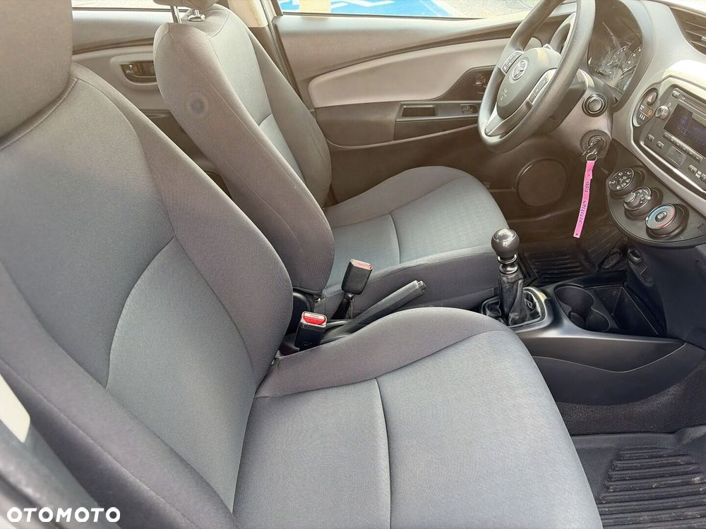 Toyota Yaris 1.5 Active - 10