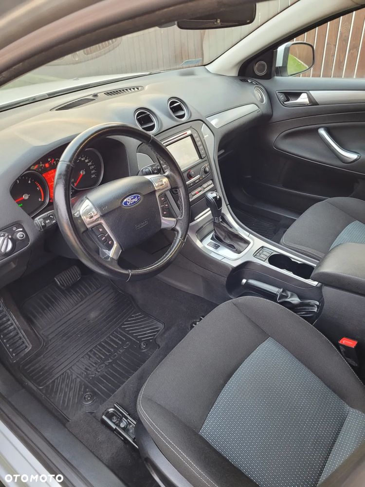 Ford Mondeo 2.0 TDCi ECOnetic Trend - 17